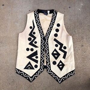 Vintage Retro Black Cream Bead Hobo Hippie Boho Festival Stagecoach Vest Jacket